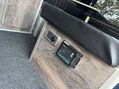 Volkswagen Transporter Shuttle 2.0 TDI T30 LWB CAMPER 25