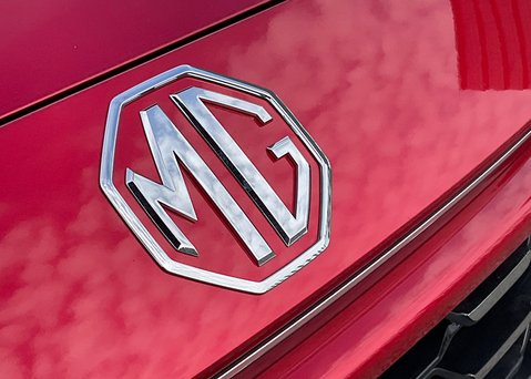 MG ZS 1.5 HYBRID+ TROPHY 4