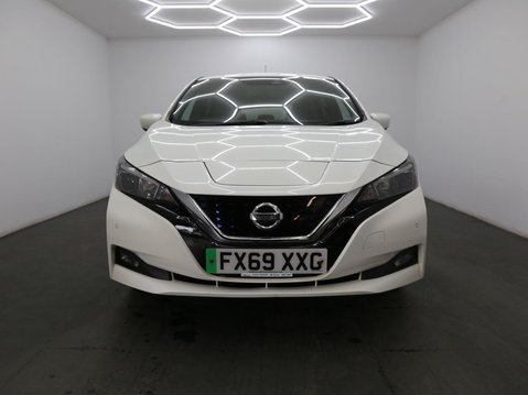 Nissan LEAF 40kWh N-Connecta Auto 5dr 2