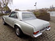 Mercedes-Benz SL Series 280 SL Pagoda (W113) 23