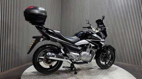 Suzuki Inazuma GW 2014 ONLY 6K MOT SEPTEMBER 2027 WARRANTY A2 READY 250CC 6