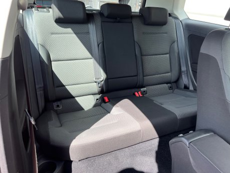 Volkswagen Golf SE TSI BLUEMOTION TECHNOLOGY 17