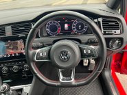 Volkswagen Golf GTI TSI 28