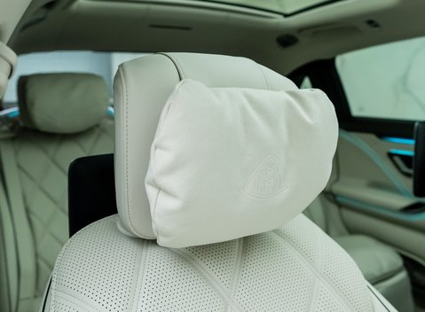 Mercedes-Benz S Class S580 Maybach First Class 13