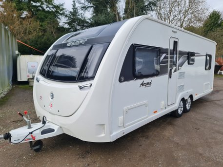 Swift Accord Quattro FB Dealer Special 820sr