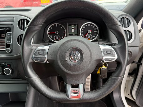 Volkswagen Tiguan 2.0 TDI BlueMotion Tech R-Line DSG 4WD Euro 5 (s/s) 5dr 15
