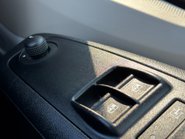 Peugeot Boxer 333 L1 H1 120 ps BlueHdi Professional - Sat Nav & Air Con 31