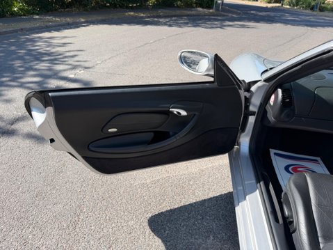 Porsche Boxster 2.7 986 2dr 69