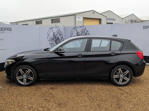 BMW 1 Series 118I SPORT 4