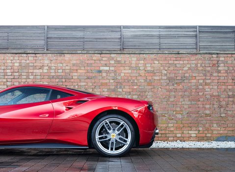 Ferrari 488 GTB 27