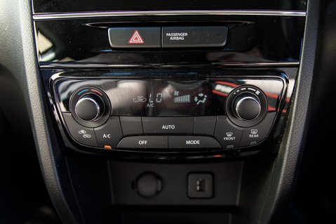 Suzuki Vitara SZ-T 32