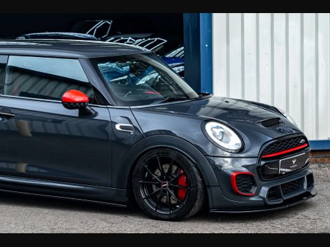 Mini Hatch 2.0 John Cooper Works 3dr 24