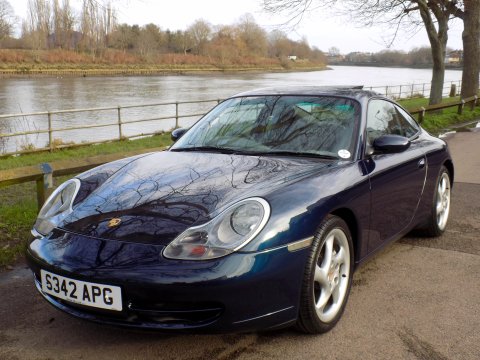 Porsche 911 CARRERA 4 68