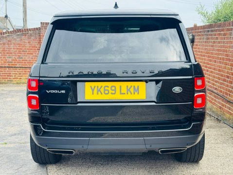 Land Rover Range Rover 3.0 SD V6 Vogue SUV 5dr Diesel Auto 4WD Euro 6 (s/s) (275 ps) 27
