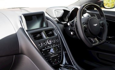 Aston Martin DBS Superleggera 15