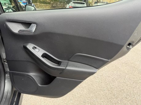 Ford Fiesta ST-LINE X 30