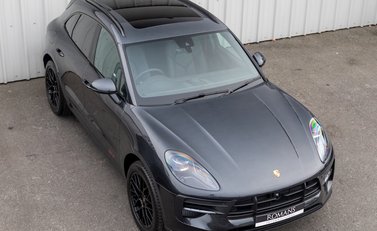 Porsche Macan GTS 8