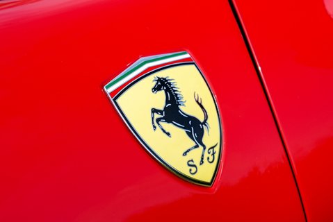 Ferrari F8 SPIDER 27