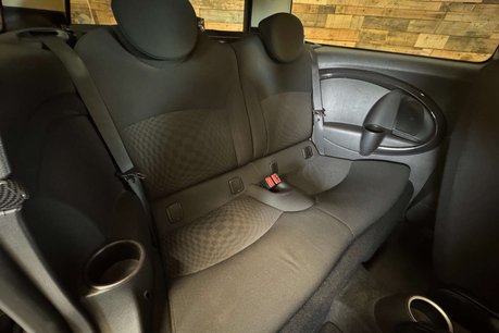 Mini Clubman 1.6 Cooper S Estate 5dr Petrol Steptronic Euro 5 (184 ps) 14