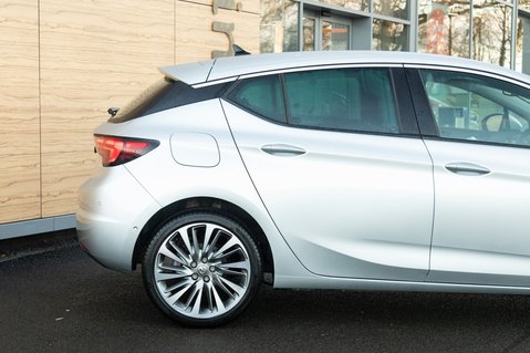 Vauxhall Astra ULTIMATE 7