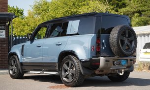 Land Rover Defender X-DYNAMIC HSE MHEV 3.0L Extended LR Warranty Tow Bar Pano Roof FLRSH  12