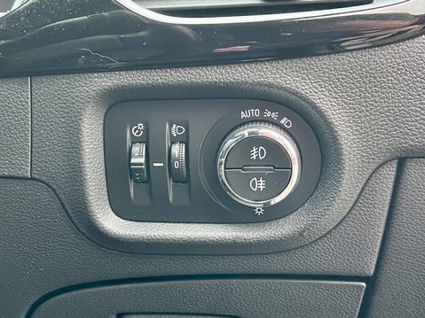 Vauxhall Astra 1.6 CDTi 16V 136 SRi 5dr 20