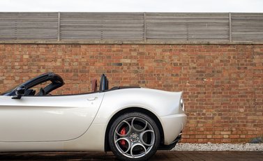 Alfa Romeo 8C Spider 31
