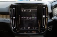 Volvo XC40 B4 R-DESIGN PRO AWD MHEV 22