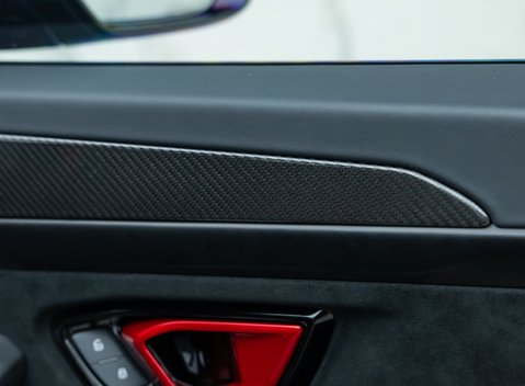 Lamborghini Urus PERFORMANTE 33