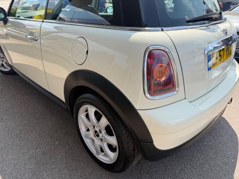 Mini Hatch 1.6 Cooper Steptronic Euro 4 3dr 6