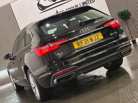 Audi A4 2.0 TDI 30 Technik S Tronic Euro 6 (s/s) 5dr 21