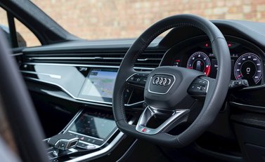 Audi SQ7 TDI Vorsprung 11