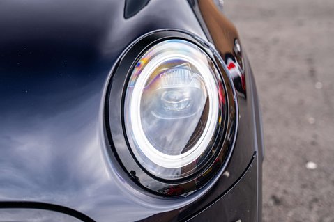 Mini Hatch 2.0 Cooper S Sport Auto 3dr 27