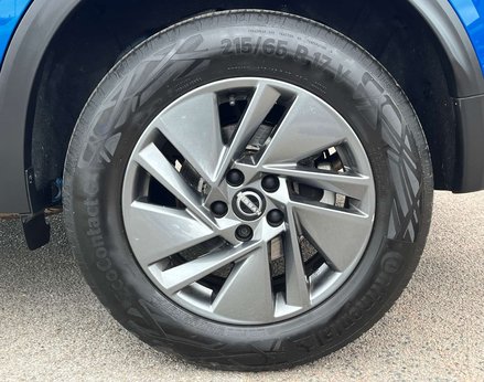 Nissan Qashqai 1.3 Qashqai Acenta Premium T MHEV CVT 5dr 13