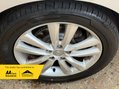 Hyundai ix35 2.0 ix35 Premium 4WD CRDi 134 4WD 5dr 22