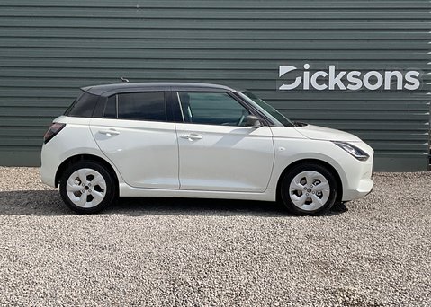 Suzuki Swift Motion 1.2 Mild Hybrid 12