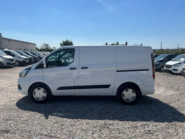 Ford Transit Custom AUTO SWB L1H1 Low Roof Trend Air Con Sensors Tow Bar EURO 6 NO VAT 1