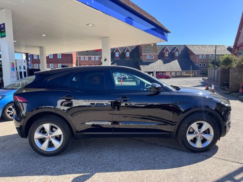 Jaguar E-Pace S 4