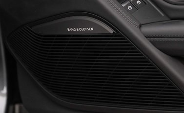 Audi R8 V10 Performance Carbon Black 18