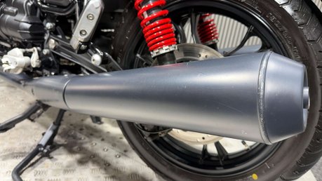 Moto Guzzi V7 750 STONE 2020 ONLY 7K MOT 9/27 CAFE RACER BOBBER 13