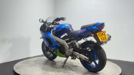 Kawasaki ZX ZX9R 2000 ONLY 6K 1 OWNER RUNNING PROJECT BIKE SPORT BIKE 6