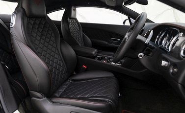 Bentley Continental GT V8 S 10