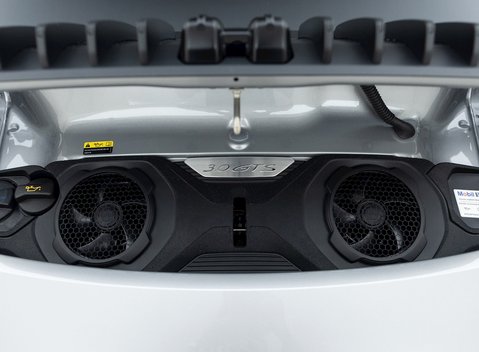 Porsche 911 (992) Carrera GTS 27