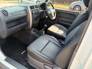 Suzuki Jimny 1.3 ADVENTURE 4X4 13