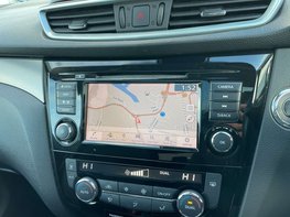 Nissan Qashqai 1.3 Qashqai N-Connecta DiG-T 5dr 33