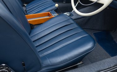 Mercedes-Benz 280 SL W113 Pagoda 19