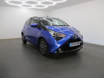 Toyota Aygo 1.0 VVT-i x-clusiv x-shift Euro 6 5dr (Safety Sense)