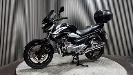 Suzuki Inazuma GW 2014 ONLY 6K MOT SEPTEMBER 2027 WARRANTY A2 READY 250CC 27