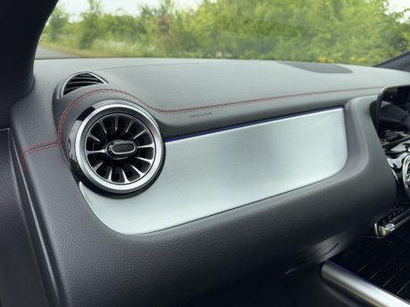 Mercedes-Benz EQA EQA 250 66KWH AMG Line Premium Auto Electric PAN ROOF/PARKTRONIC/SAT NAV 20