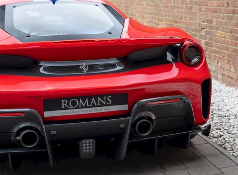 Ferrari 488 Pista 26